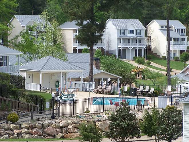 Chesnut bay resort
