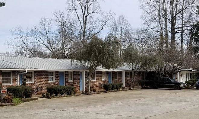 Country inn motel
