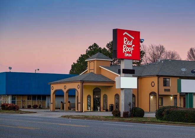 Red roof inn muscle shoals