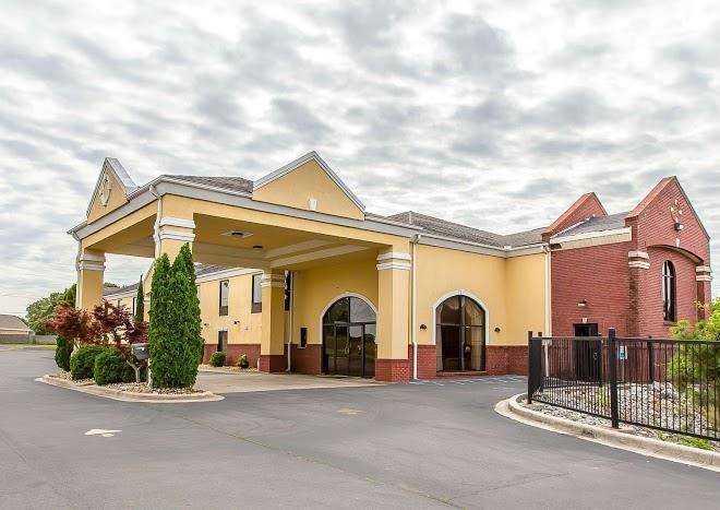 Quality inn hanceville us hwy 31