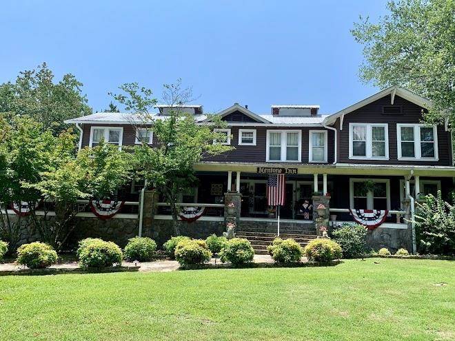 Mentone inn bed and breakfast llc