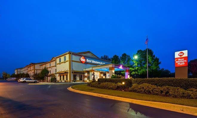 Best western plus carlton suites