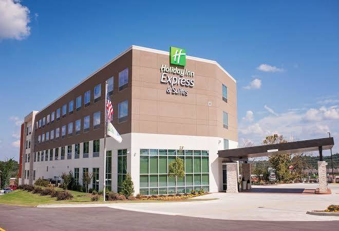 Holiday Inn Express & Suites Birmingham North Fultondale Image