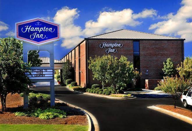 Hampton Inn Auburn Image