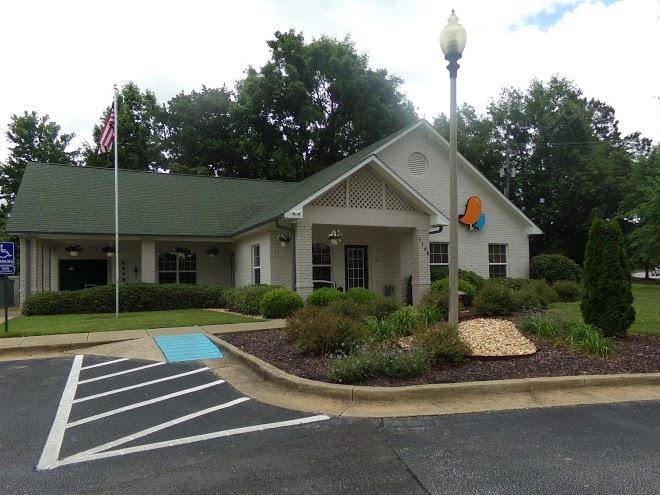 Intown Suites Extended Stay Auburn Al Auburn University Image