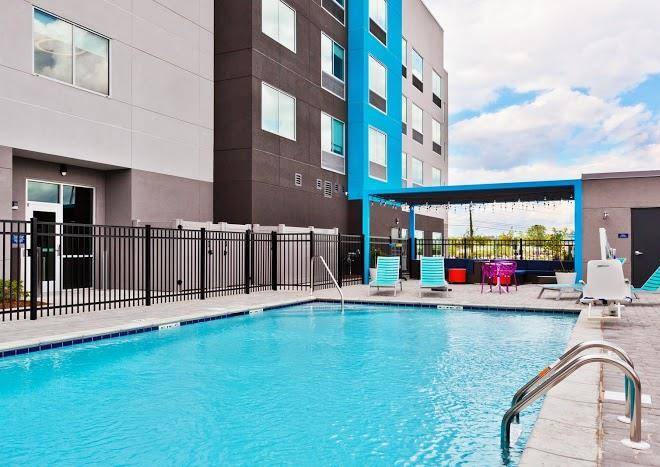 Tru by hilton auburn