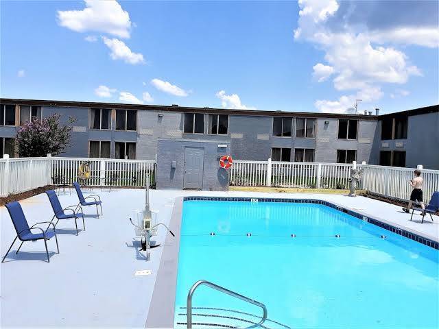 Madison Inn & Suites Image