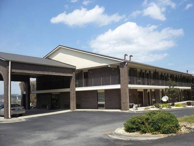 Lakeside inn