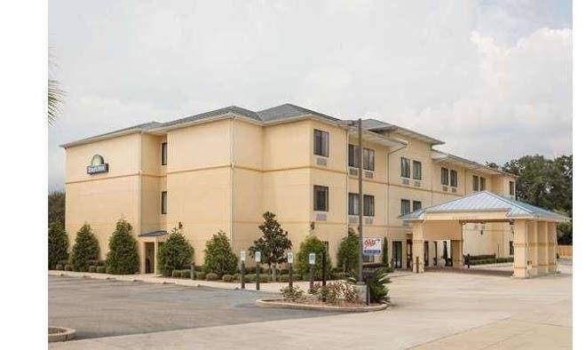 Days inn by wyndham north mobile