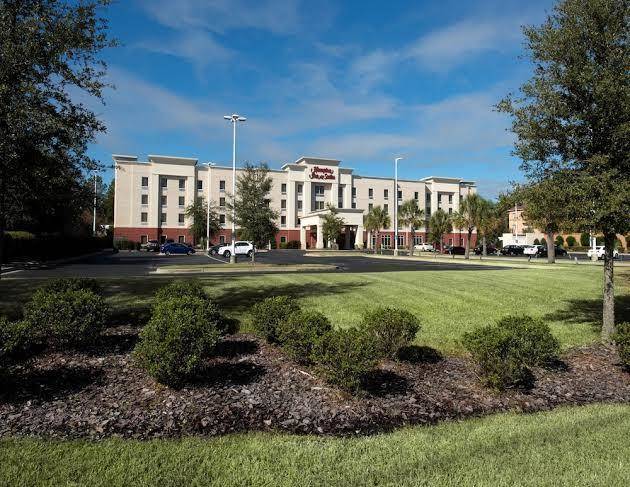 Hampton inn & suites mobile i 65 airport blvd