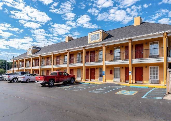 Quality inn decatur river city