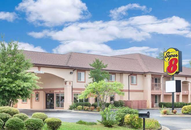 Super 8 By Wyndham Decatur Priceville Image