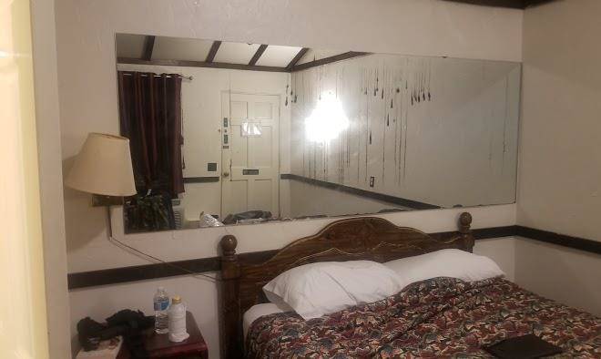 Olde english inn motel