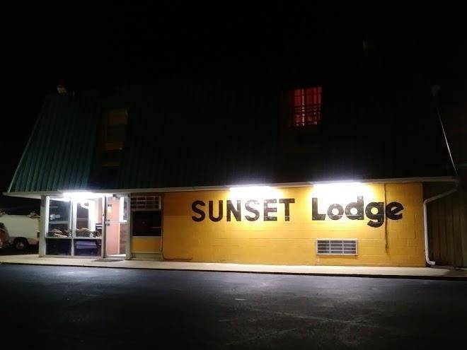 Sunset lodge
