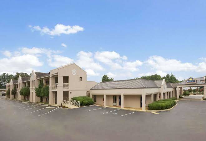 Days inn by wyndham alexander city