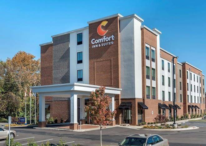 Comfort inn & suites downtown near university