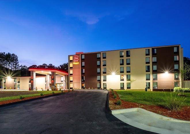 Red roof plus+ tuscaloosa university