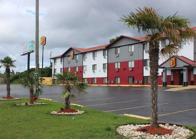 Super 8 by wyndham tuscaloosa