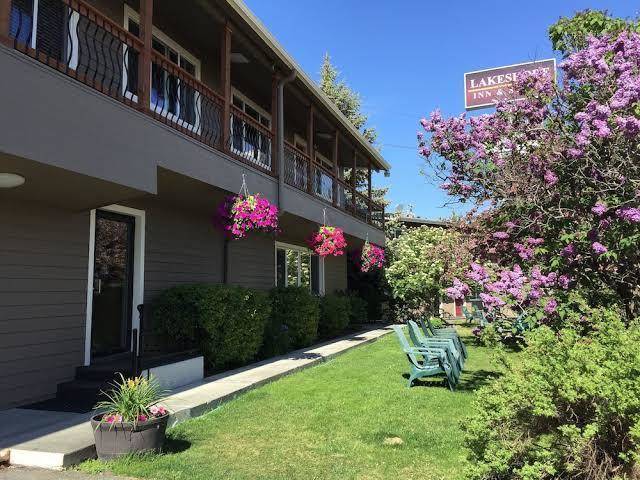 Lakeshore Inn And Suites Image