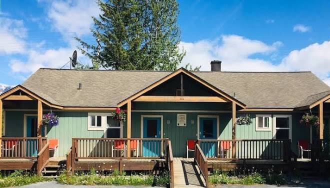 Alaska coastal lodging