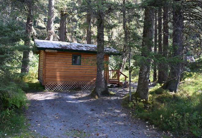 Alaska creekside cabins
