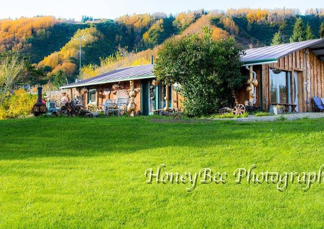 Alpenglow Cabin & B&b Image