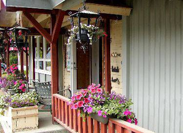 Central Suites Of Seldovia Image