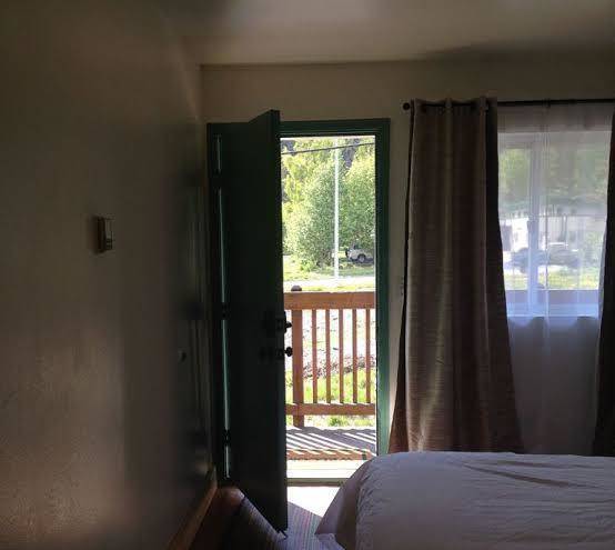 Fourth avenue lodging