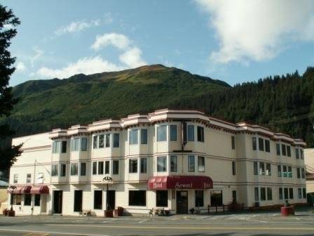 Hotel Seward Image