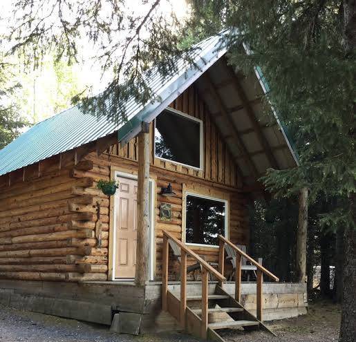 Renfro's lakeside retreat