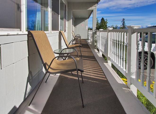 Windjammer Suites Image