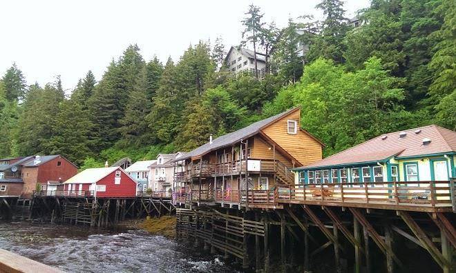 New York Hotel & Cafe Image