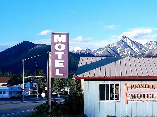 Pioneer motel