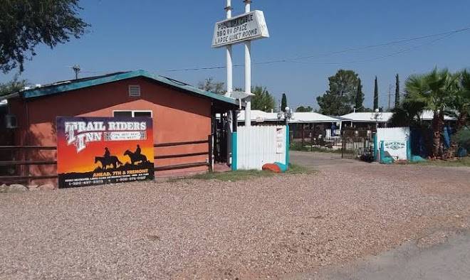 Trail rider's inn