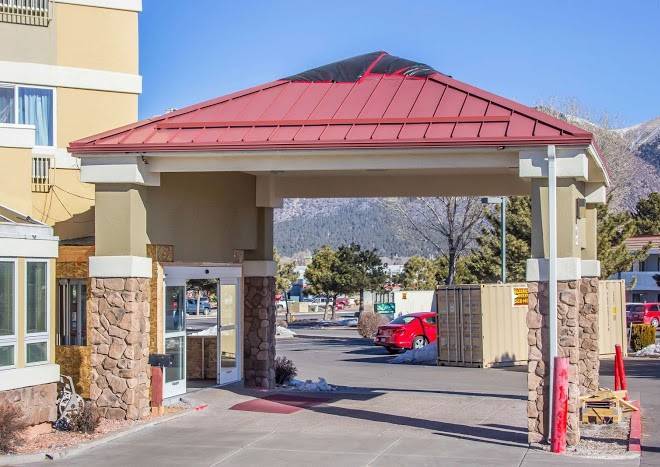 Comfort inn lucky lane