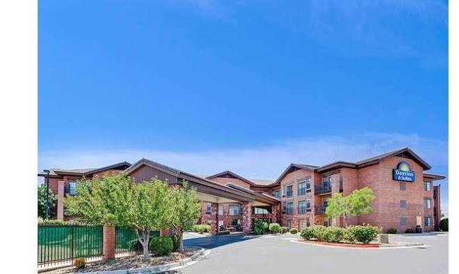 Days inn & suites by wyndham page lake powell