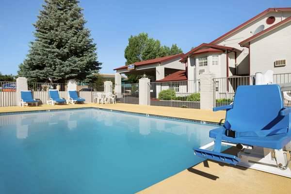 Howard johnson by wyndham flagstaff i 40 east lucky lane