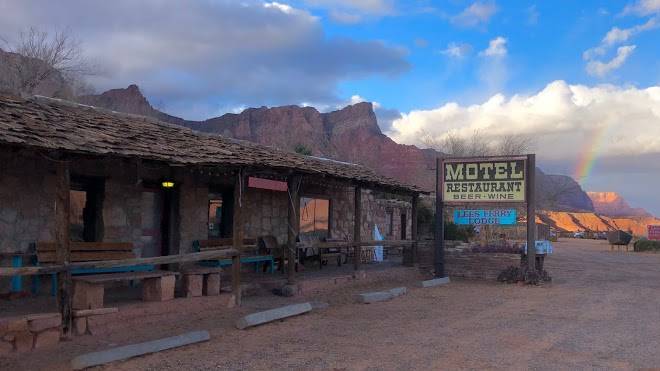 Lee's ferry lodge at vermilion cliffs