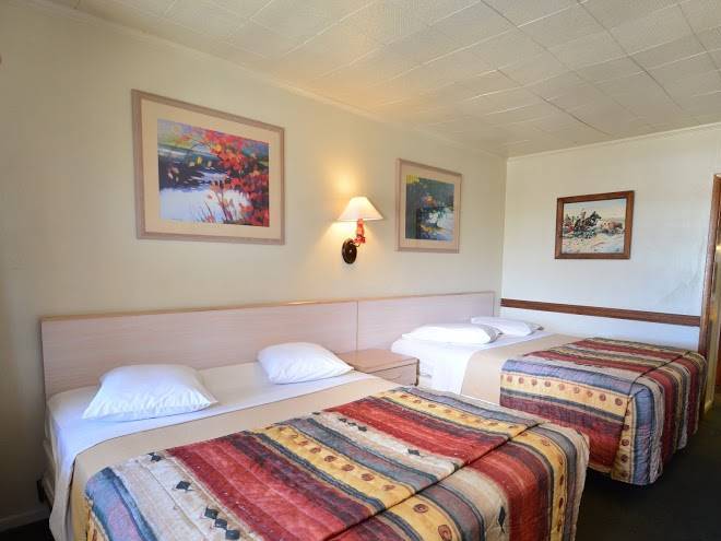 Western hills motel