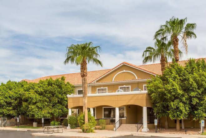 Baymont by wyndham phoenix i 10 near 51st ave