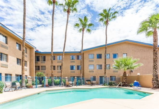 Days hotel by wyndham mesa near phoenix