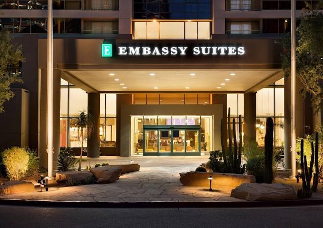Embassy suites by hilton phoenix downtown north