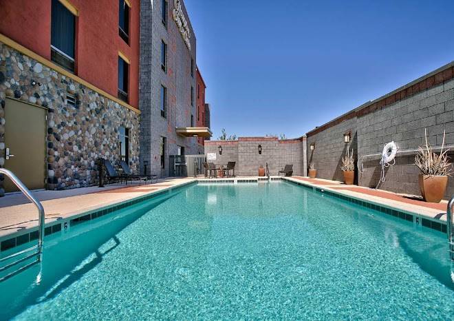 Hampton inn & suites scottsdale at talking stick