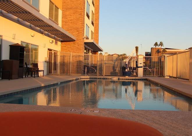 Holiday inn express & suites phoenix airport north