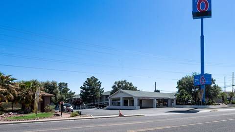 Motel 6 kingman az route 66 west