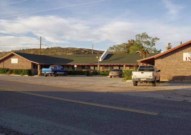 Tri state inn