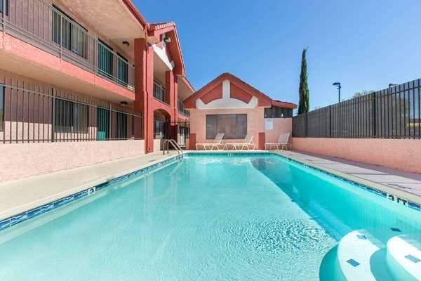 Days inn by wyndham tucson airport