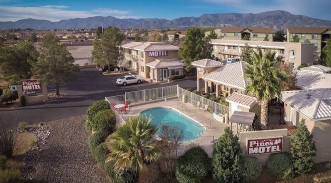 Az pines motel