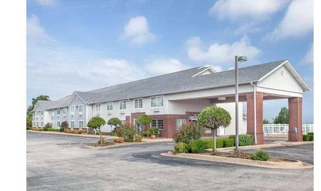 Days inn by wyndham mountain home