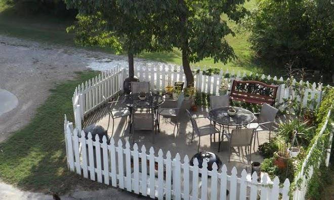 Twin lakes inn